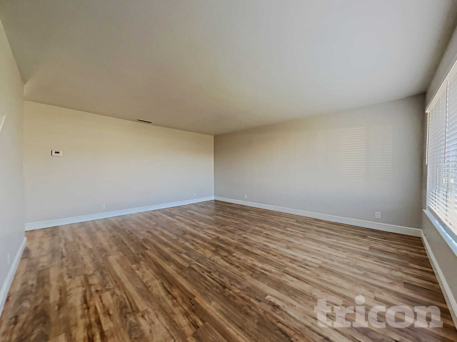 Building Photo - 4673 Tallyho Dr