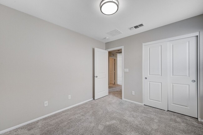 Building Photo - EXCEPTIONAL 4 BEDROOM, 3 BATHROOM HOME!