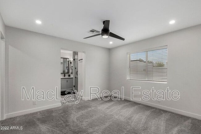 Building Photo - 409 N Arrowhead Dr