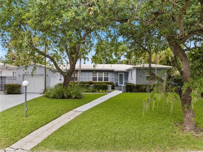 Building Photo - 685 NE 50th Terrace