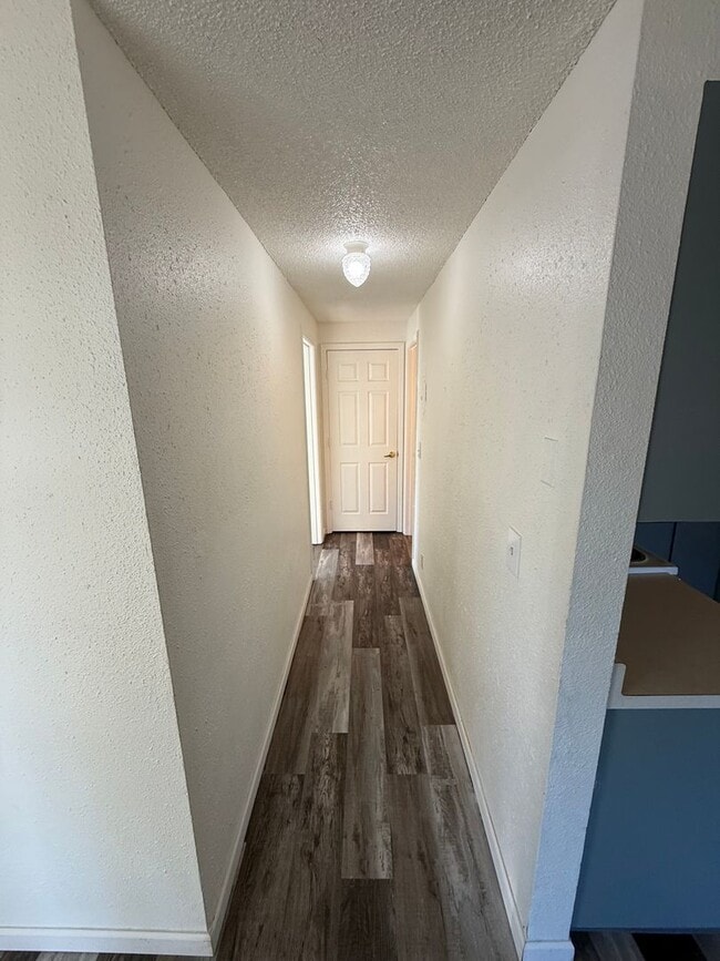 Building Photo - 2.2 Miles to Oregon Tech and Sky Lakes Med...