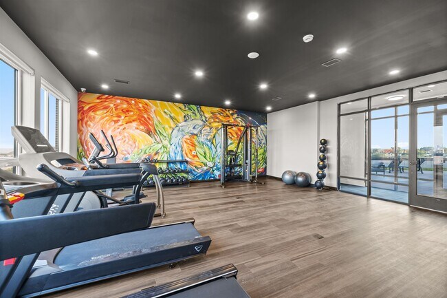 Building Photo - 17 AVENUE E