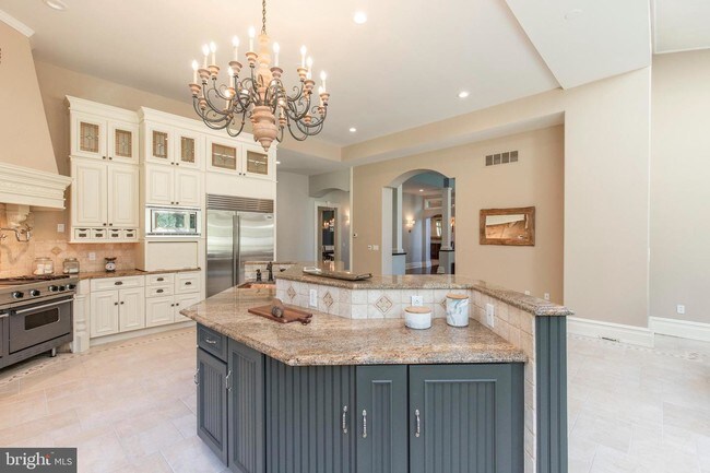 Building Photo - 2115 Pony Trail Dr