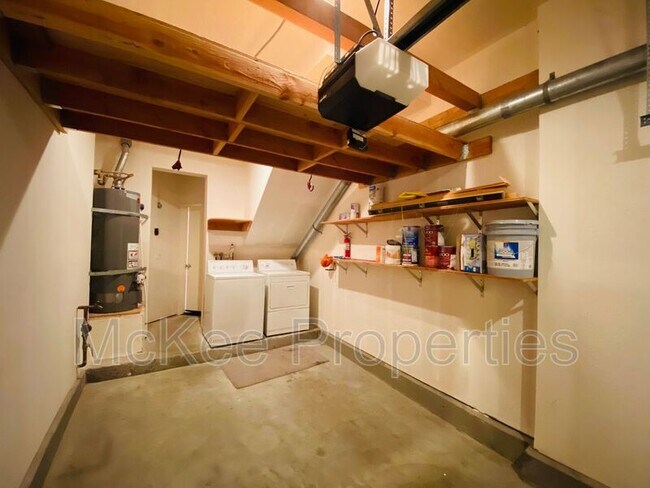 Building Photo - 7731 Hazard Center Dr