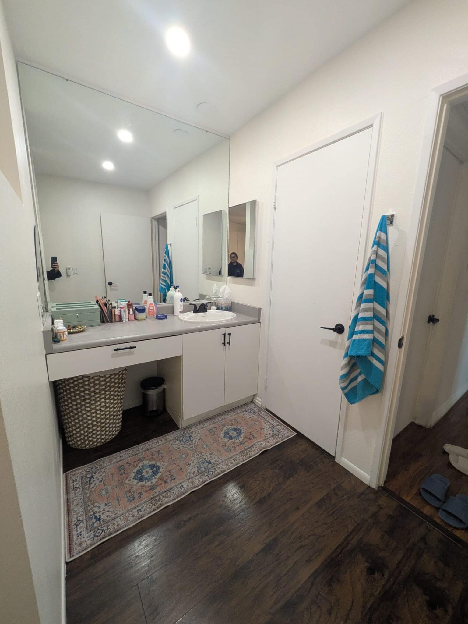 Building Photo - 5652 Yolanda Ave