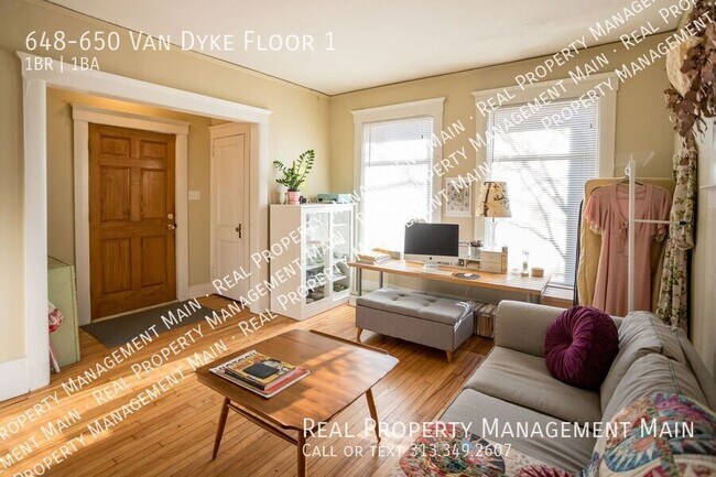 Building Photo - 648-650 Van Dyke Floor 1-