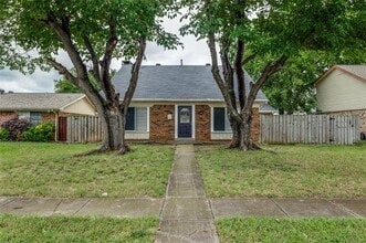 Building Photo - 2018 Vail Dr