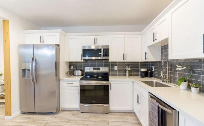 Building Photo - 4214 N 20th St