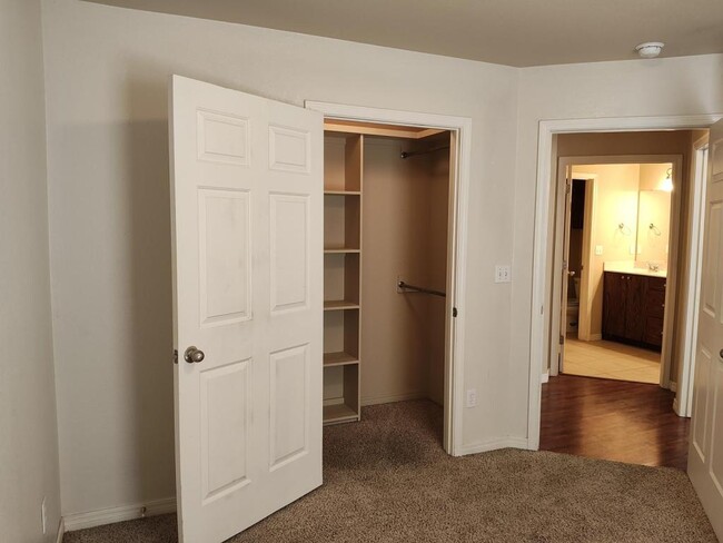 Building Photo - 2805 Conner Dr