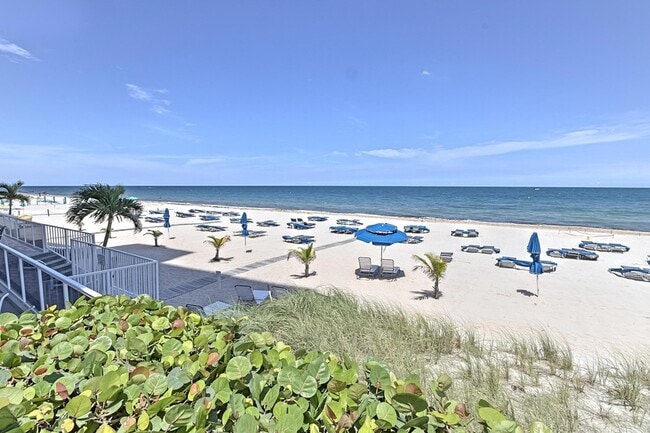 Building Photo - 3700 Galt Ocean Dr