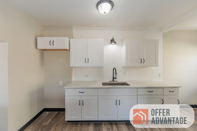 Building Photo - 1284 Avondale Rd