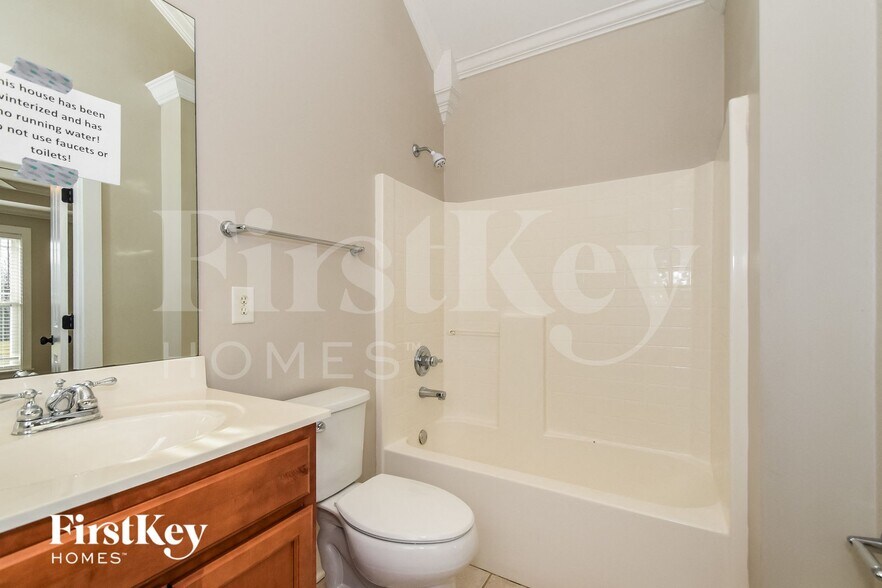 Building Photo - 283 Stonecreek Pl