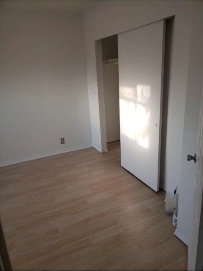 Building Photo - WVC 4Plex