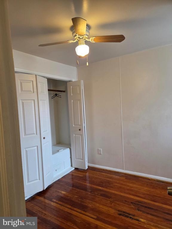 Building Photo - 4013 Creston St