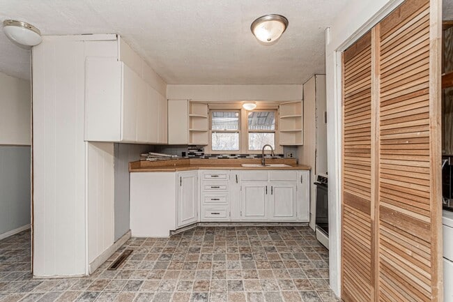 Building Photo - Please View 3D Virtual Walk-Through Before Scheduling a Showing