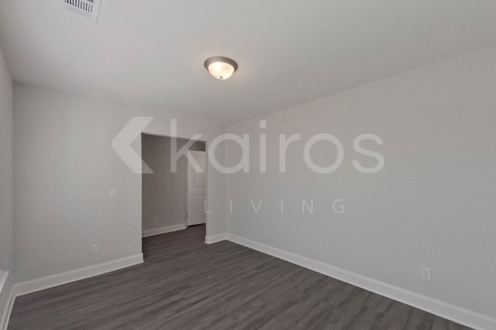 Building Photo - 109 Western Red Cedar Dr