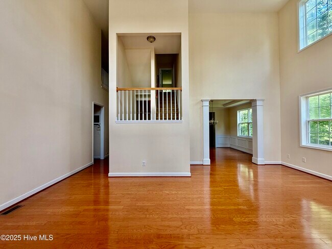 Building Photo - 410 Harkness Cir