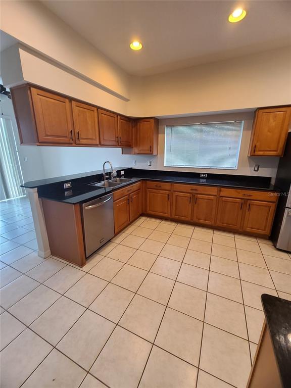 Building Photo - 10760 Plantation Bay Dr