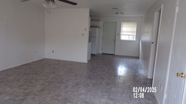 Building Photo - Great Condo located on the Westside of Lawton