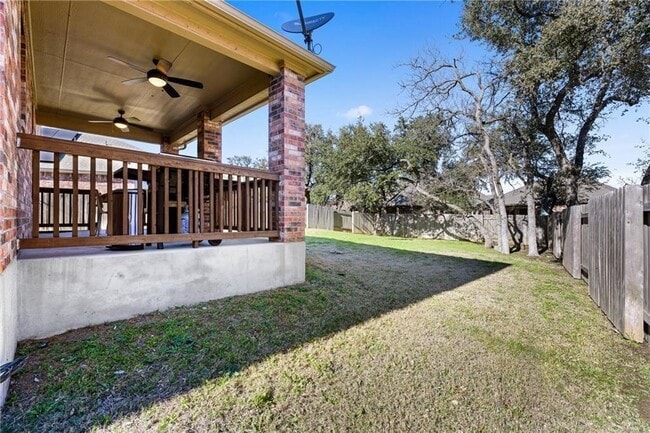 Building Photo - 1524 Uhland Dr