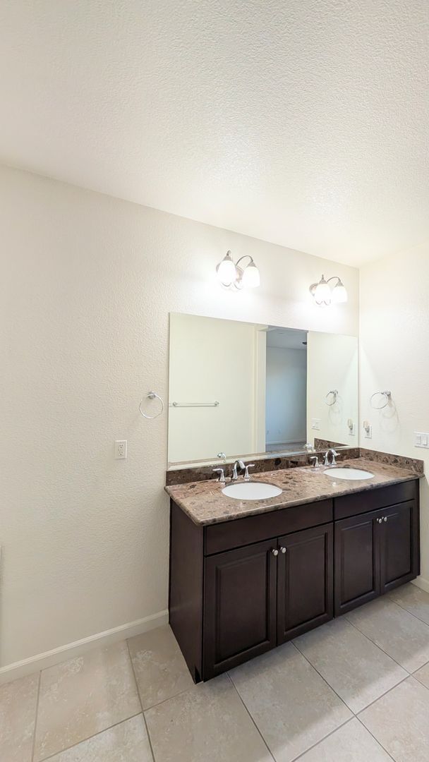 Building Photo - Perfect Single Story Home in Sacramento!