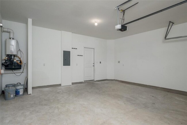 Building Photo - 2540 Acoma Ln