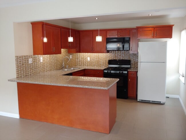 Building Photo - 25514 Narbonne Ave