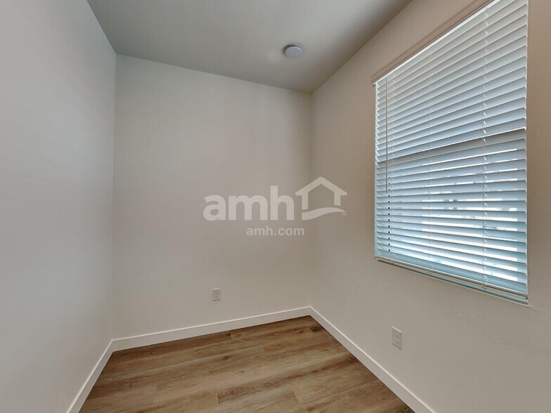 Building Photo - 6507 E Paseo Baranda