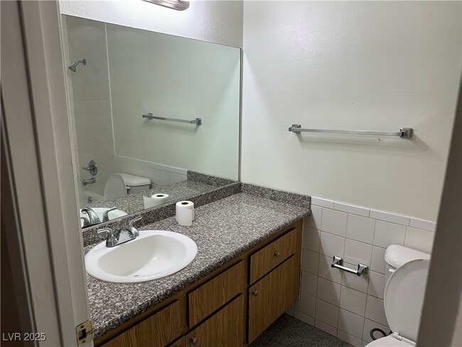 Building Photo - 6841 Arroyo Ave