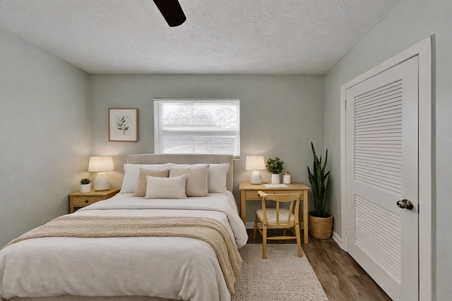 Building Photo - 2917 Cesery Blvd