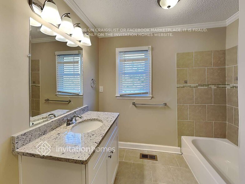 Building Photo - 38 Cooper Lake Rd SW