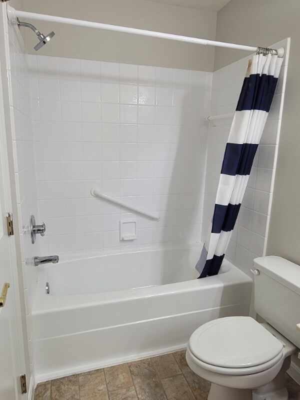 Building Photo - 9802 Legends Creek Dr