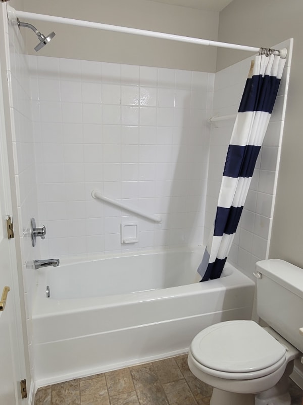 Building Photo - 9820 Legends Creek Dr