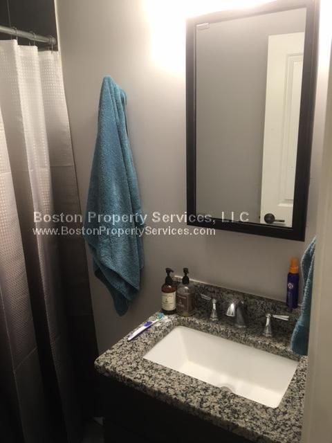 Building Photo - 497 Commonwealth Ave