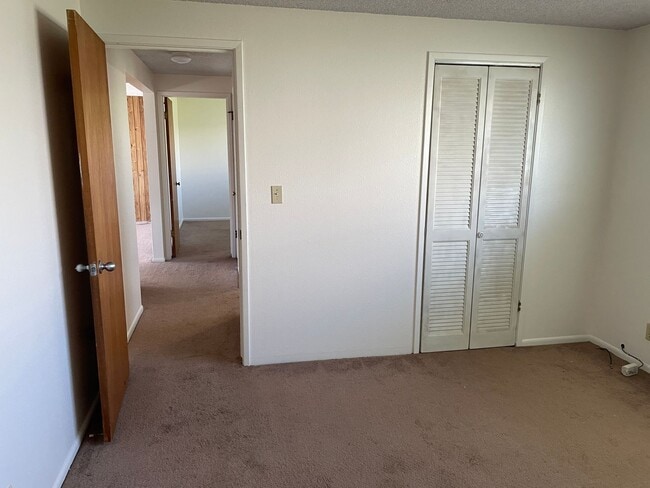 Building Photo - Pet Friendly / House for Rent!!