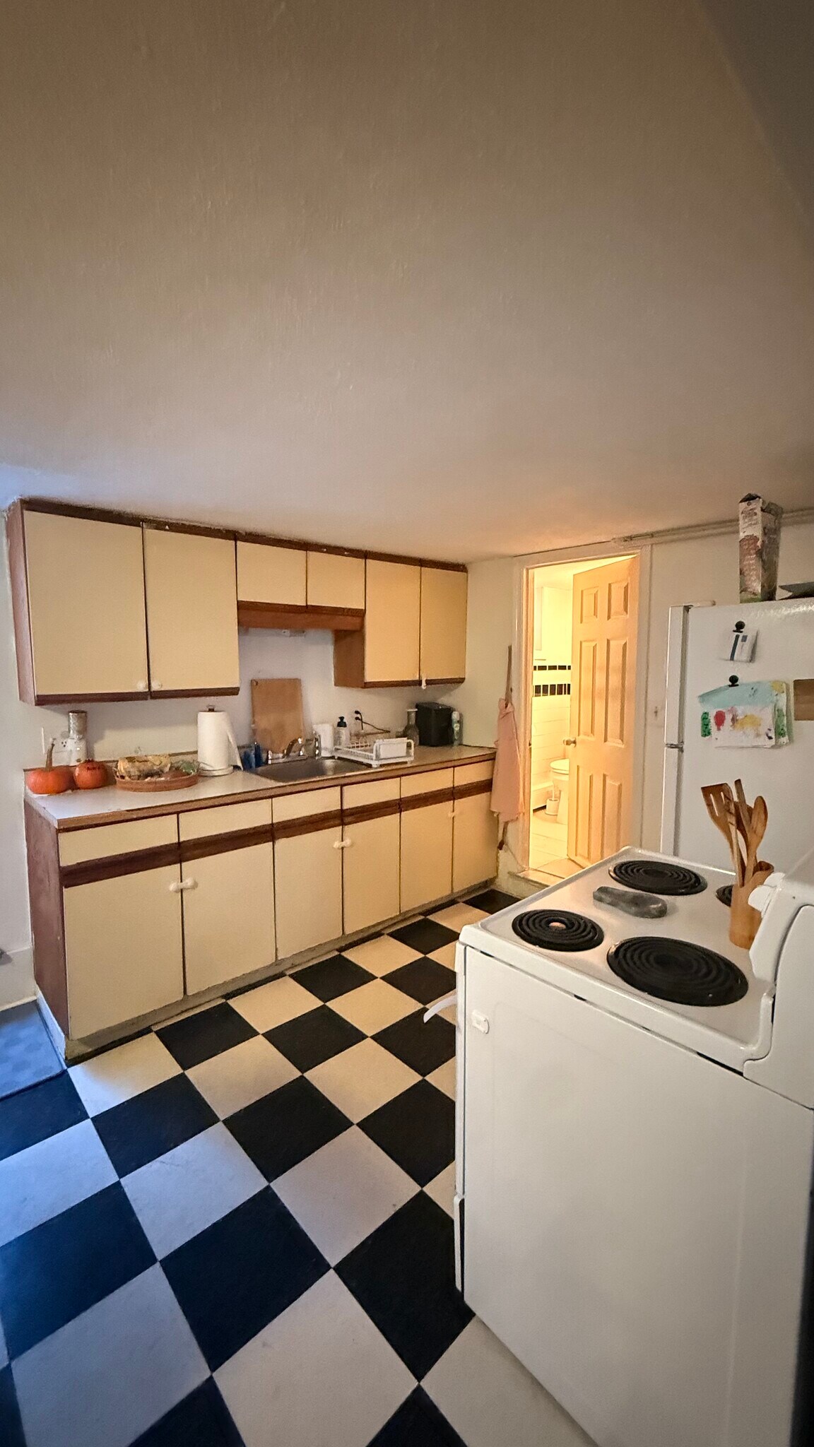 Building Photo - 35 Ford St