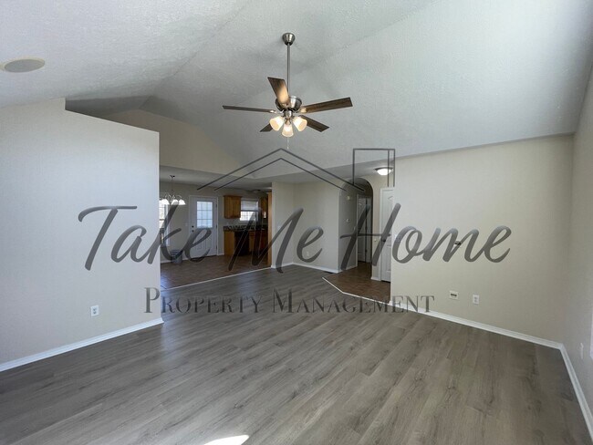 Building Photo - Fully Updated 3 Bedroom Home in Republic!