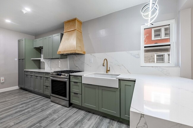 Building Photo - 3838 W 64th St