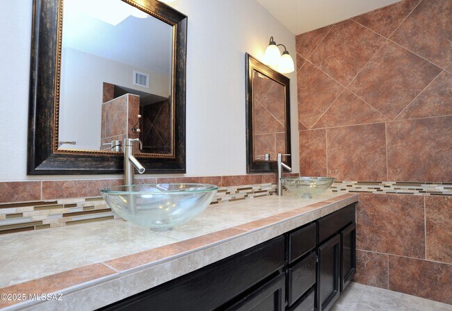 Building Photo - 6515 N Burro Creek Pl