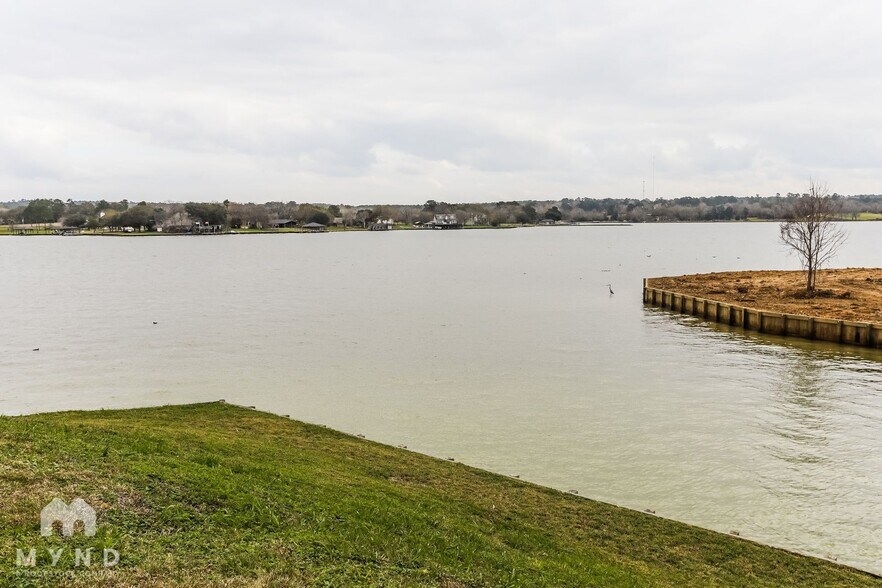 Building Photo - 10764 South Lake Mist Lane