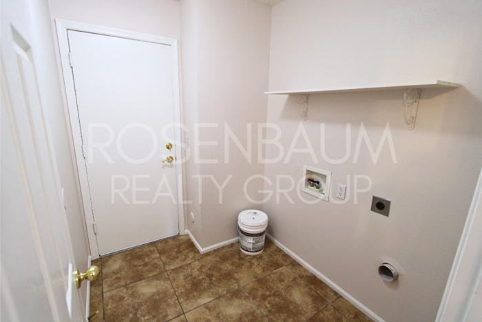 Building Photo - 534 S Pueblo St