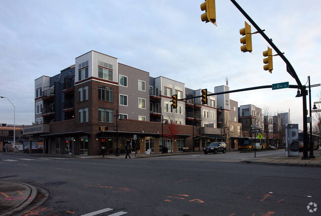 Building Photo - Metropolitan Place Apartments