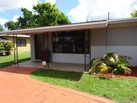 Building Photo - 2631 Alcazar Dr