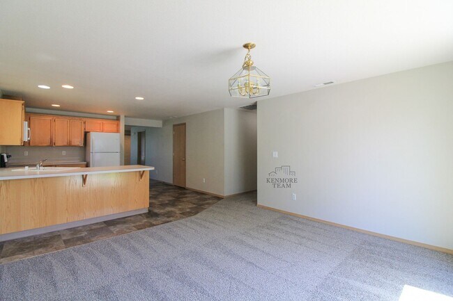 Building Photo - 7704 Wrigley Dr