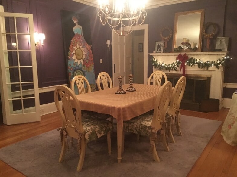 Building Photo - 236 Robineau Rd