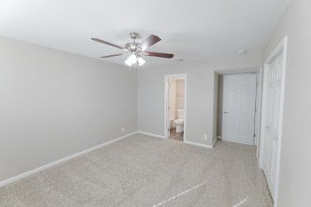 Building Photo - 8100 N Mopac Expy