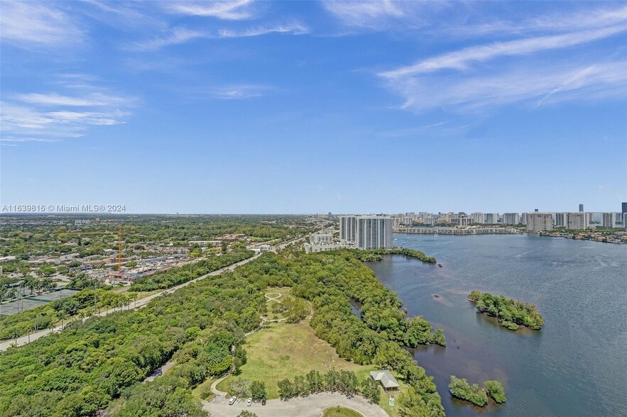 Aerial View - 16385 Biscayne Blvd