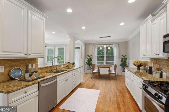 Building Photo - 1316 Egan Way