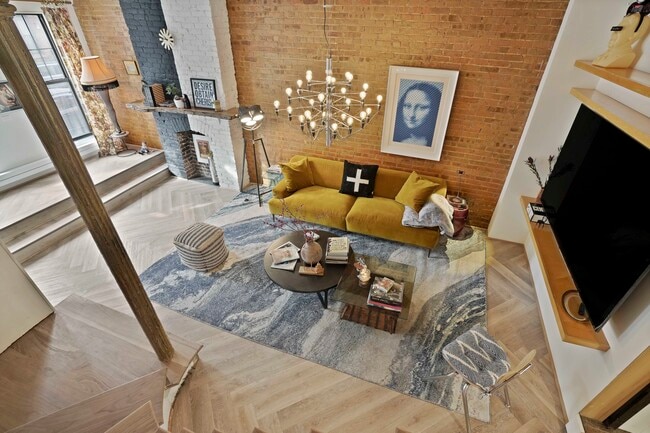 Building Photo - 389 12th St