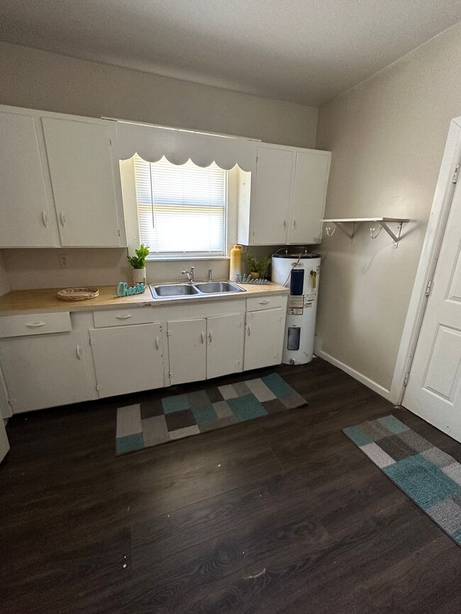 Building Photo - SPACIOUS 1 bed House! DEPOSIT-FREE Renting...